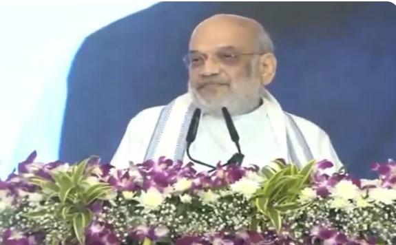 Shah flags off India’s first LNG train; says Modi transformed railways, while Cong indulged in scams