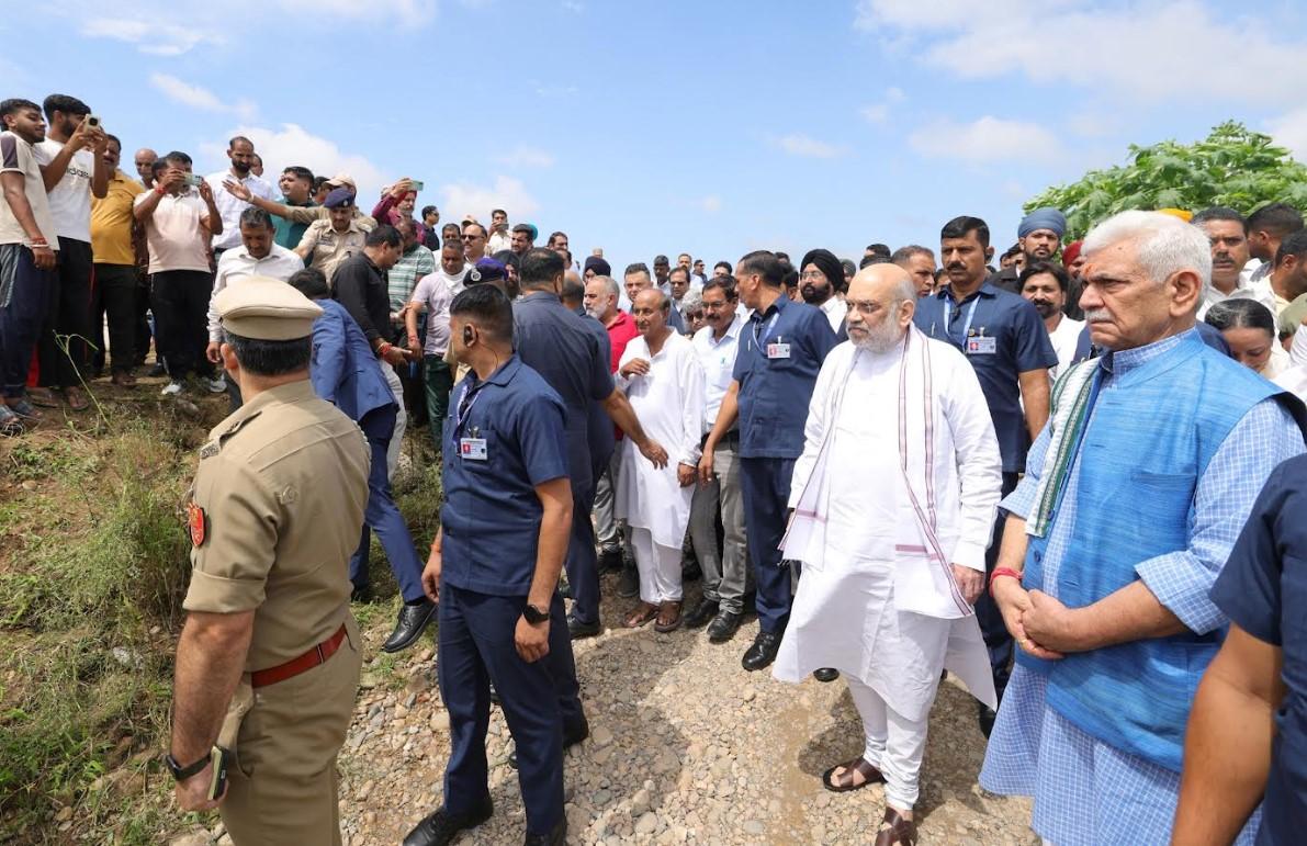 Hon'ble PM and Hon'ble HM will ensure all the help to the affected families to reconstruct their lives: LG Sinha