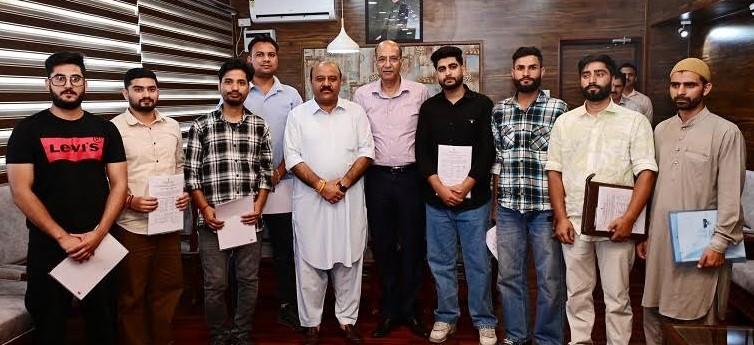 Dy CM, Advisor to CM present appointment letters to 8 youth under RAS