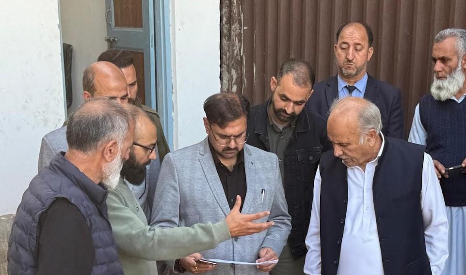 Satish Sharma inaugurates first digital weighbridge at Lethpora FSD