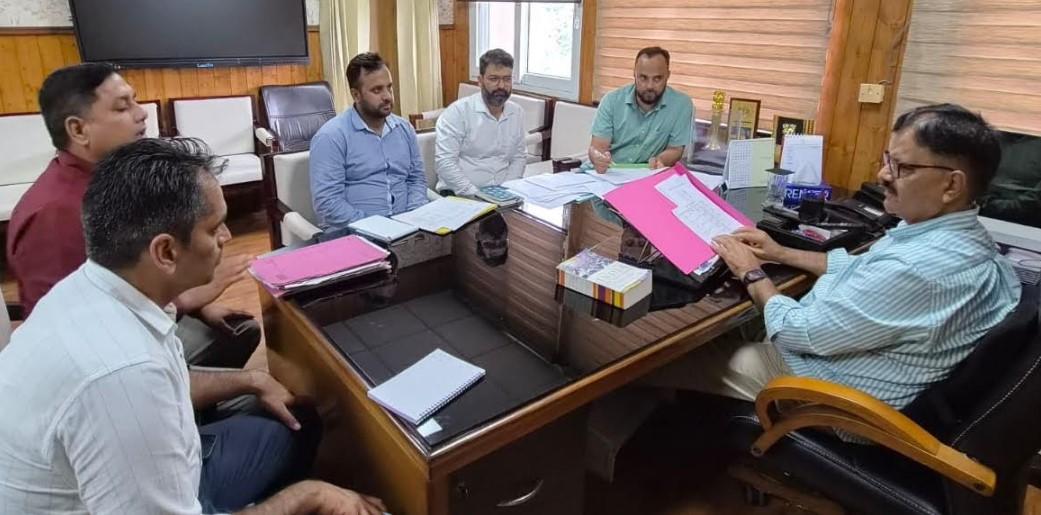 Javed Rana reviews implementation of PM  Van Dhan Vikas Yojana in J&K