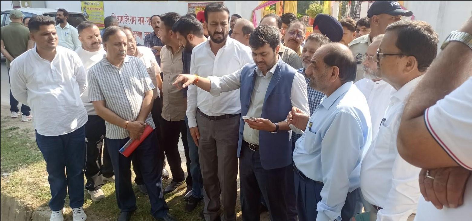 JMC Commissioner conducts extensive tour of Greater Kailash