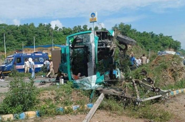 12 paasengers injured as bus overturns near Jhajjar Kotli Jammu