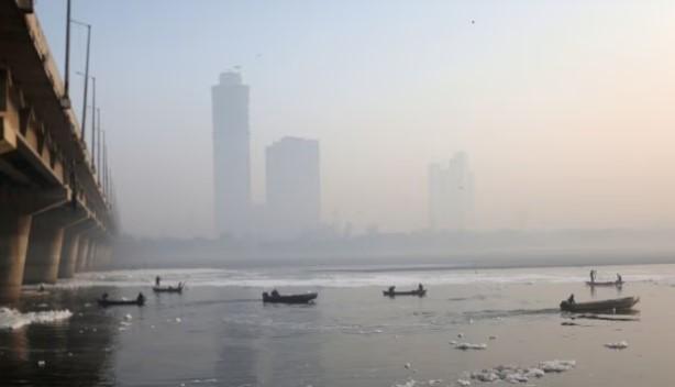 Air severe, all classes except 10 & 12 to go hybrid in Delhi-NCR, 50% office staff will work from home