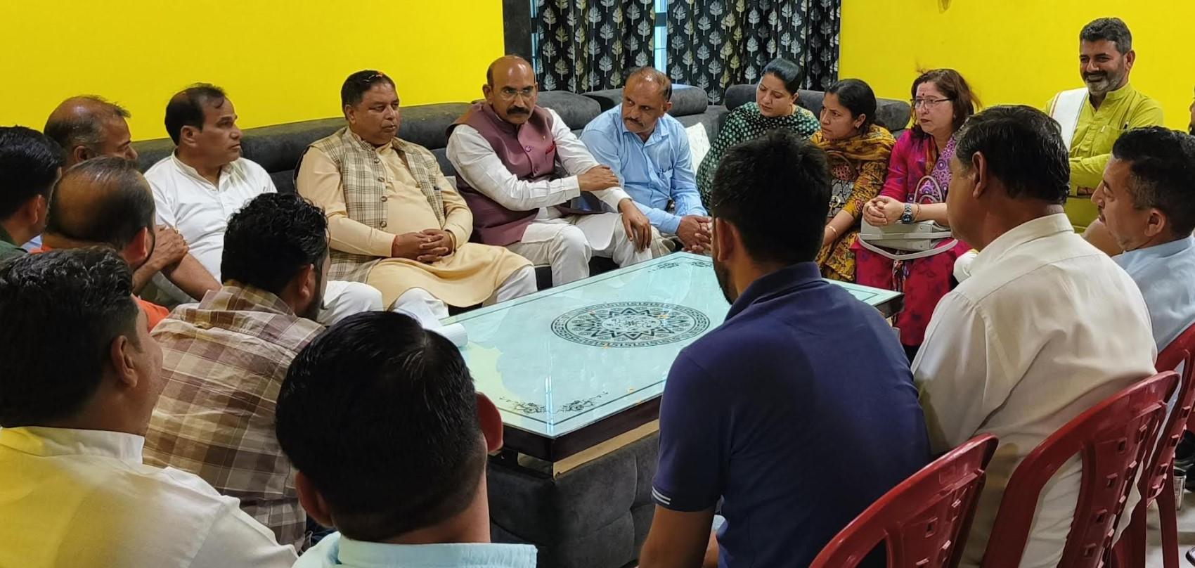 Be alert, be active, be for the Nation every day:  Sat Sharma asks BJP cadre in Akhnoor