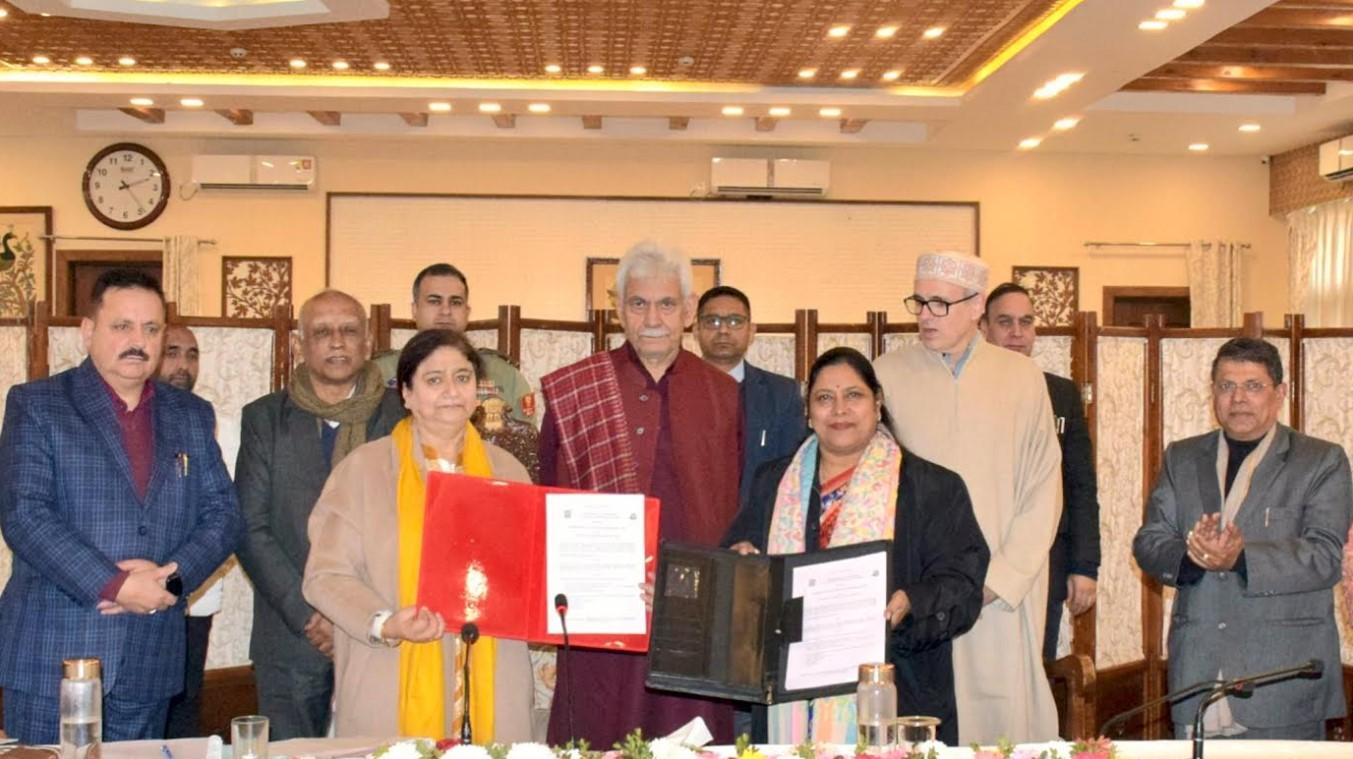Lieutenant Governor chairs 84th University Council Meeting of Kashmir University