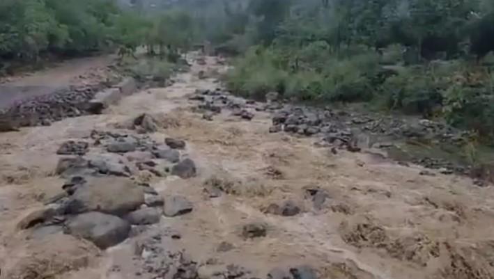 Cloudbursts, flash floods likely in J&K over next 48 hrs; severe weather alert issued for Jammu region