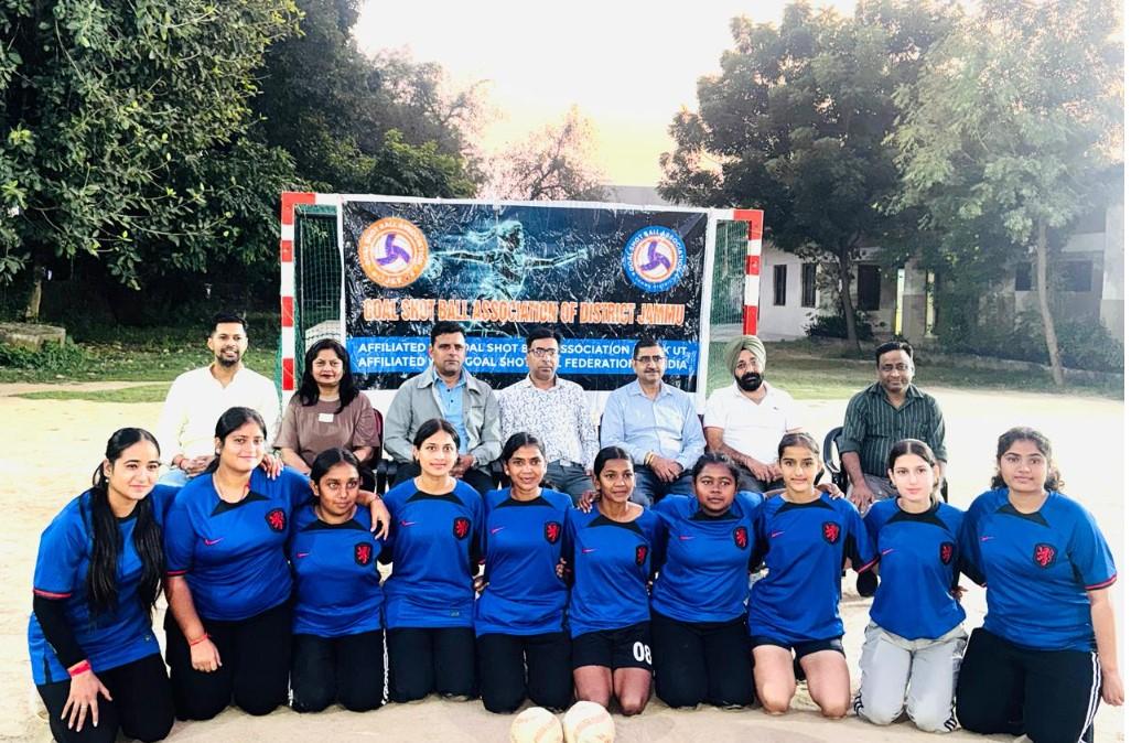 J&K girls Goal Shot Ball team leaves for National