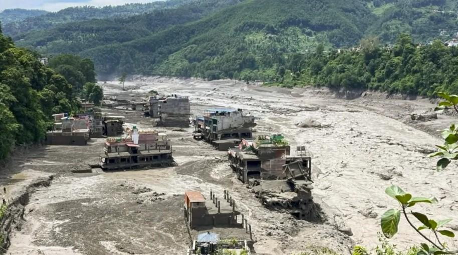 Nepal flash floods were caused by glacial collapse, not earthquake: USGS
