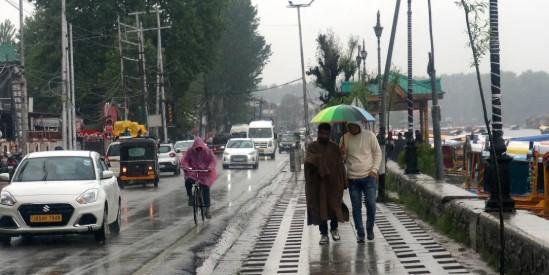 MeT Predicts Heavy Rain, Flash Flood Risk in J&K From July 28-31