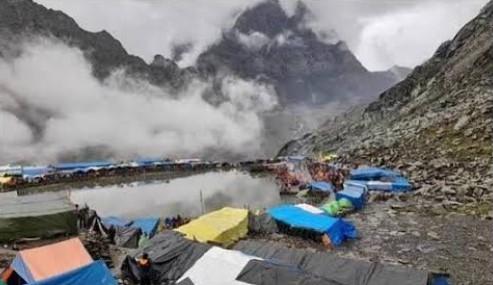 Manimahesh yatra: Sale of small water bottles, snack packets banned along pilgrimage route