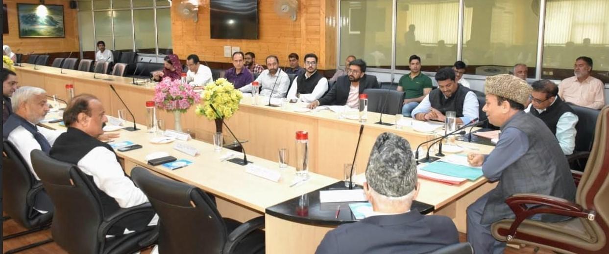 Speaker holds meeting with heads of recently formed House Committees