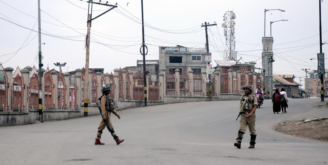 At Least 4 Injured In Clashes, Complete Shutdown In Srinagar as EU delegation reaches Kashmir 
