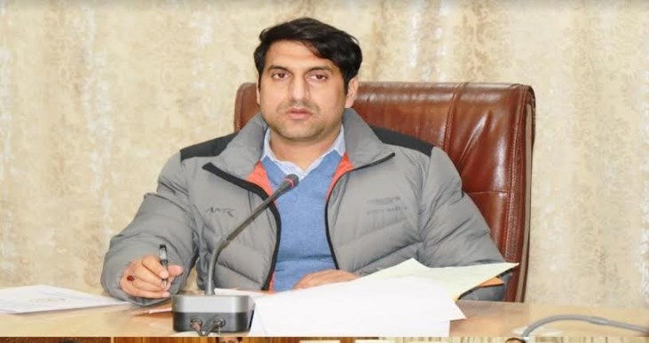 DC Srinagar reviews implementation of the directions issued by Lieutenant Governor on various Public matters