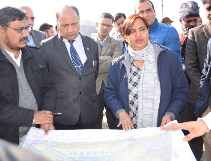 Team of officers conducts spot visit to review pace of work on AIIMS Jammu