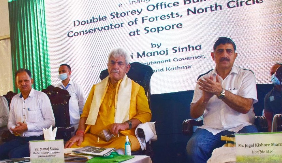 Lt Governor launches “Green Jammu & Kashmir Drive”