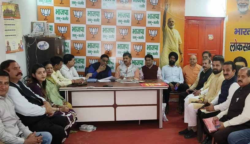 Congress finding difficult to face people: Jugal