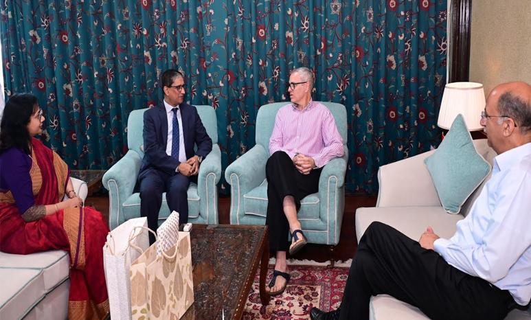 Bangladesh High Commissioner calls on CM Omar Abdullah in Srinagar