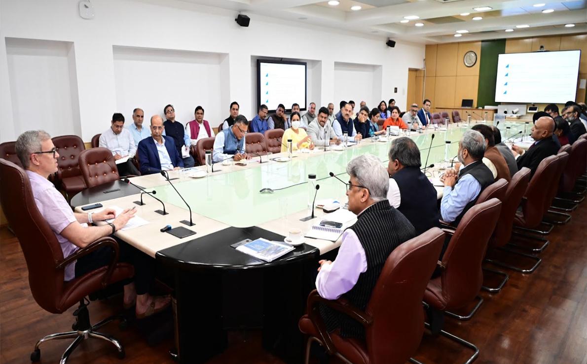 CM Omar Abdullah reviews progress of works under SASCI