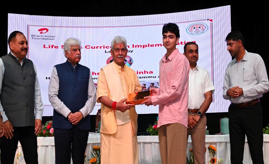 Lieutenant Governor Attends One Day Capacity Building Programme of School Education Department