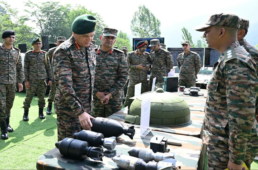 Army Chief Reviews Security Preparedness In Kashmir, Takes Stock Of LoC Situation, Amarnath Yatra Arrangements