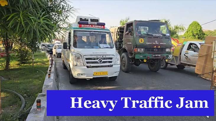 Heavy Traffic Jam Jammu Tawi Bridge