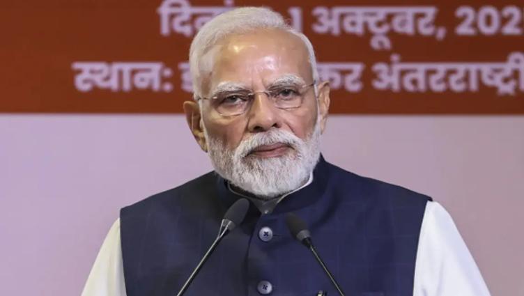PM Modi hails RSS' role in nation-building says it showed no bitterness despite attacks