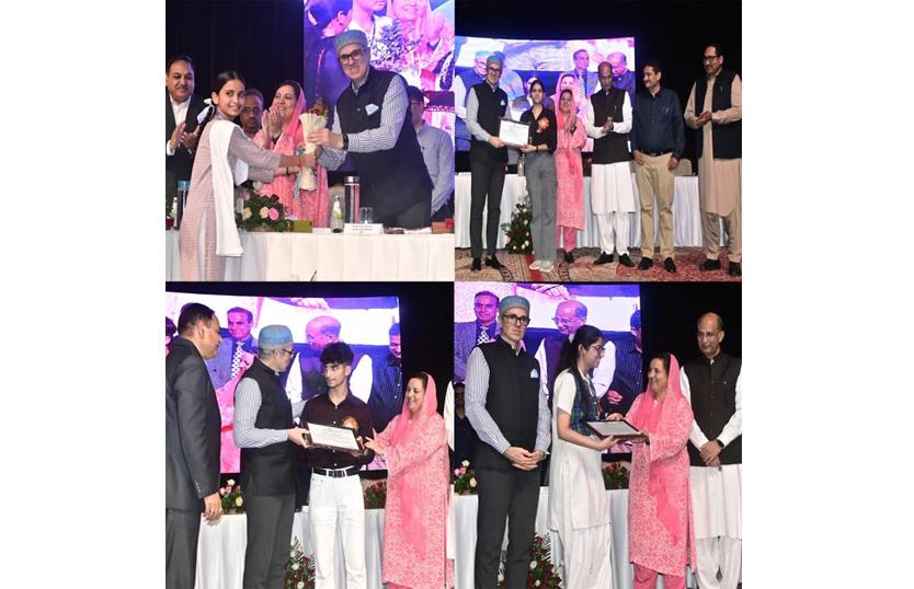 CM Omar Abdullah hands over regularisation orders to 863 CPWs