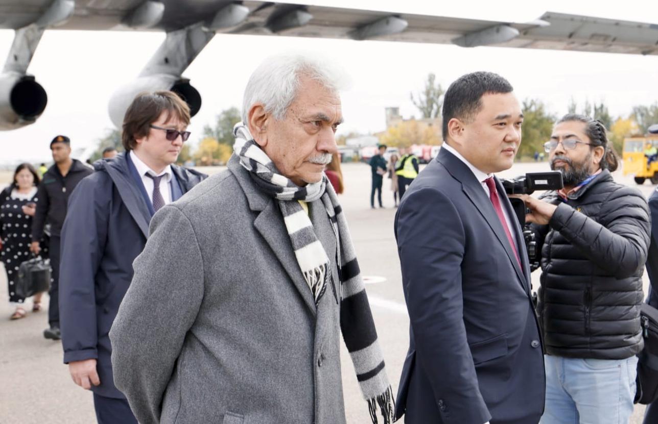 LG Manoj Sinha arrives in Russia to pay obeisance to Holy Relics of Lord Buddha