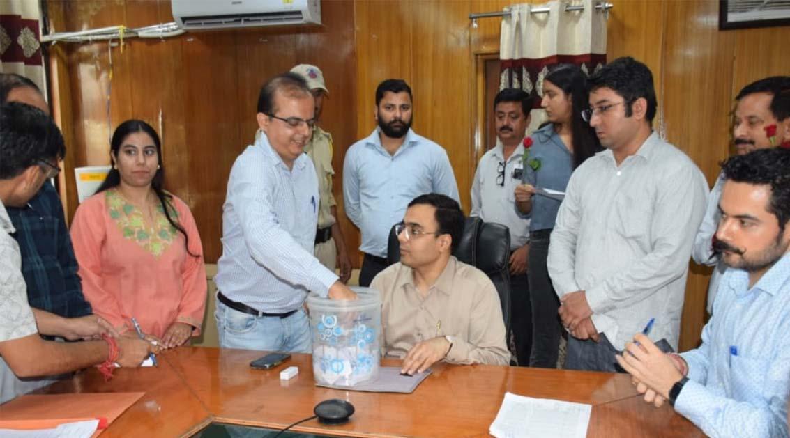 JDA conducts draw of lots for JDA Heights Phase II, Lower Roop Nagar; Allotment letter issued on the spot
