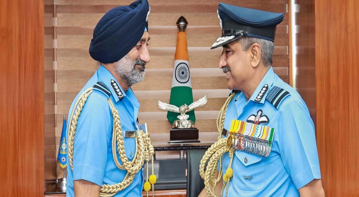 Ashutosh Dixit takes charge as new Chief of Air Staff