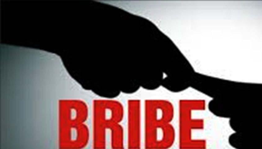 ACB Traps Engineer, Senior Assistant for Demanding Rs 40,000 Bribe