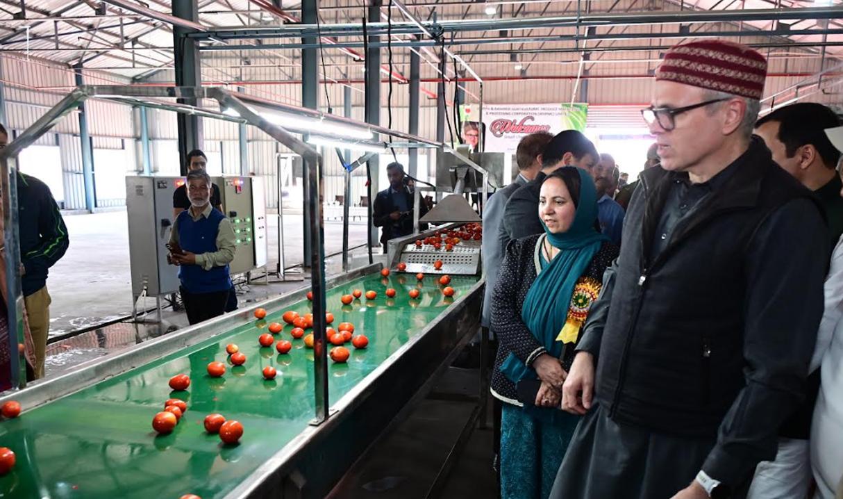 CM Omar Abdullah inaugurates ₹4.30 crore fruit & vegetable processing centre in Anantnag
