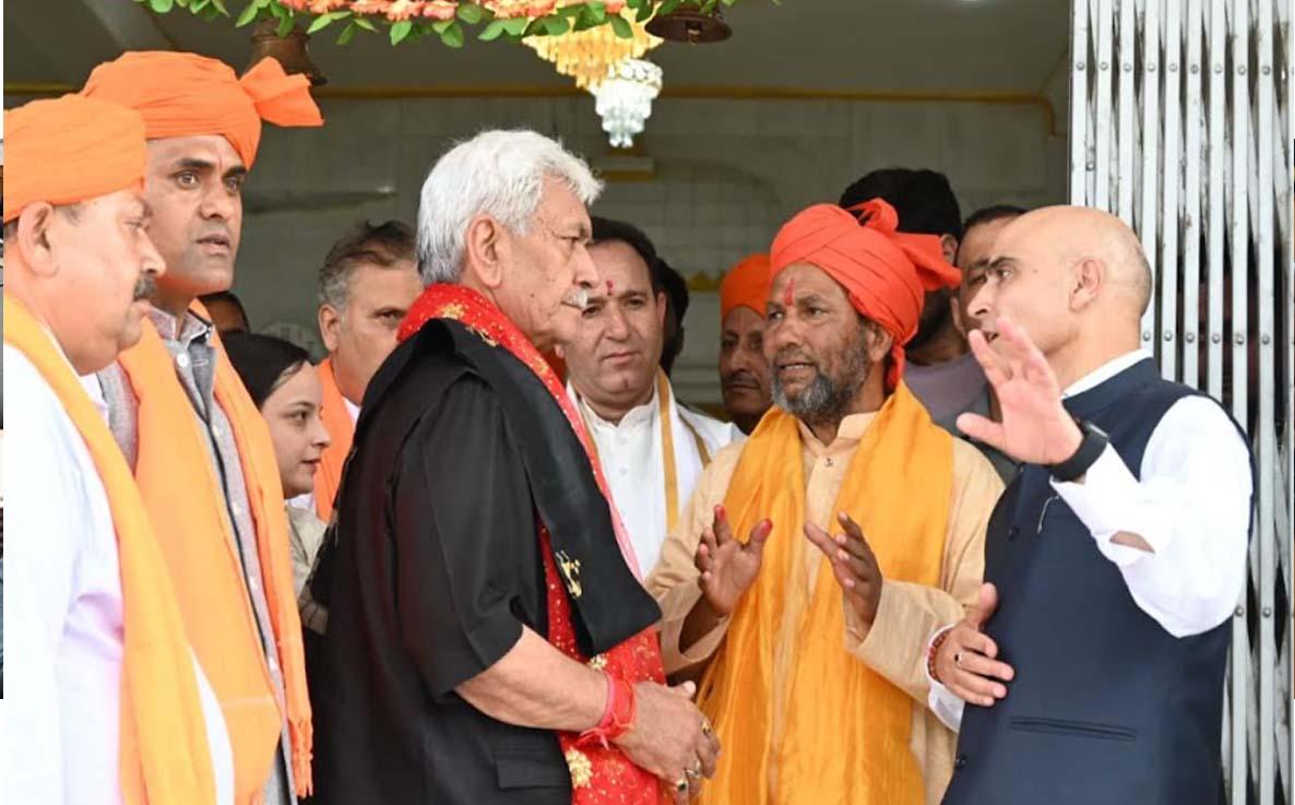 Lieutenant Governor pays obeisance at Ancient Shri Gauri Shankar Mandir in Kishtwar