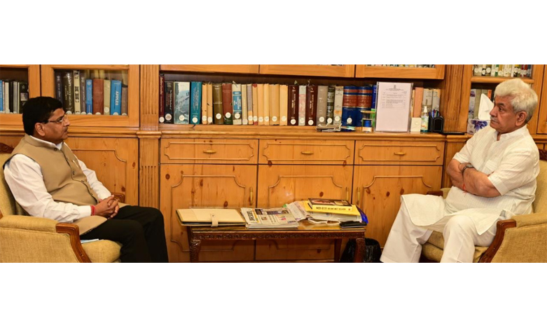 Vice Chancellors of SKUAST Jammu & IUST call on Lt Governor