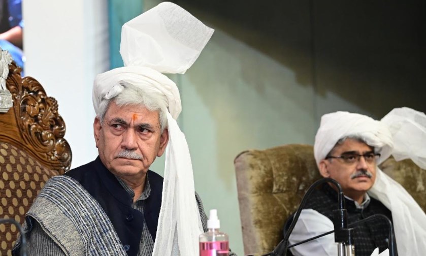 Common Facilitation Centre - one each in Kashmir and Jammu Division to be established for collection, grading, sorting and packaging of wool: LG Sinha