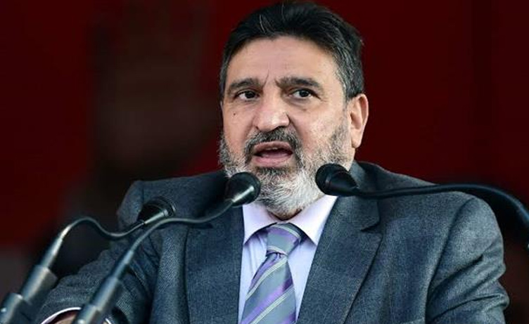 Nothing unusual in hoisting tricolour in every household in J&K: Bukhari