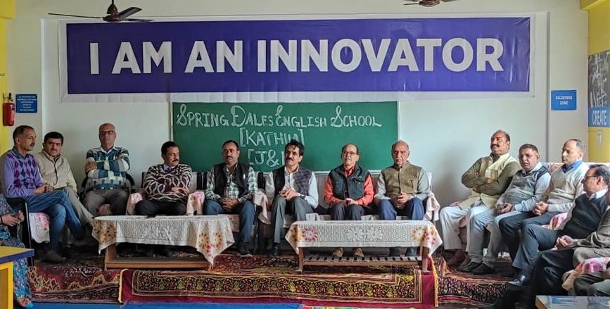 Chief Education Officer,Kathua inaugurates ATL Lab at Spring Dales