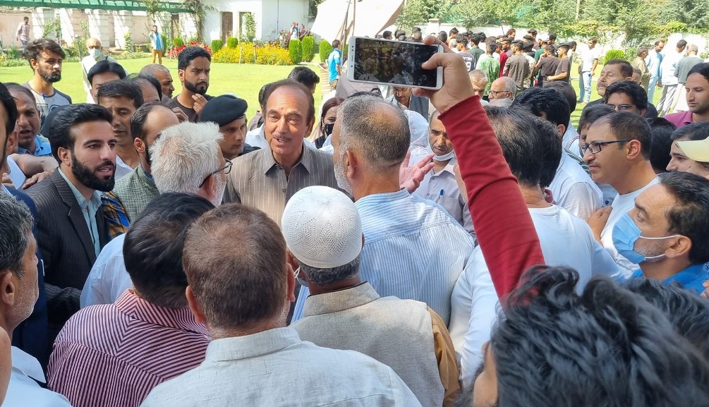 Article 370 did not obstruct J&K’s development: Ghulam Nabi Azad