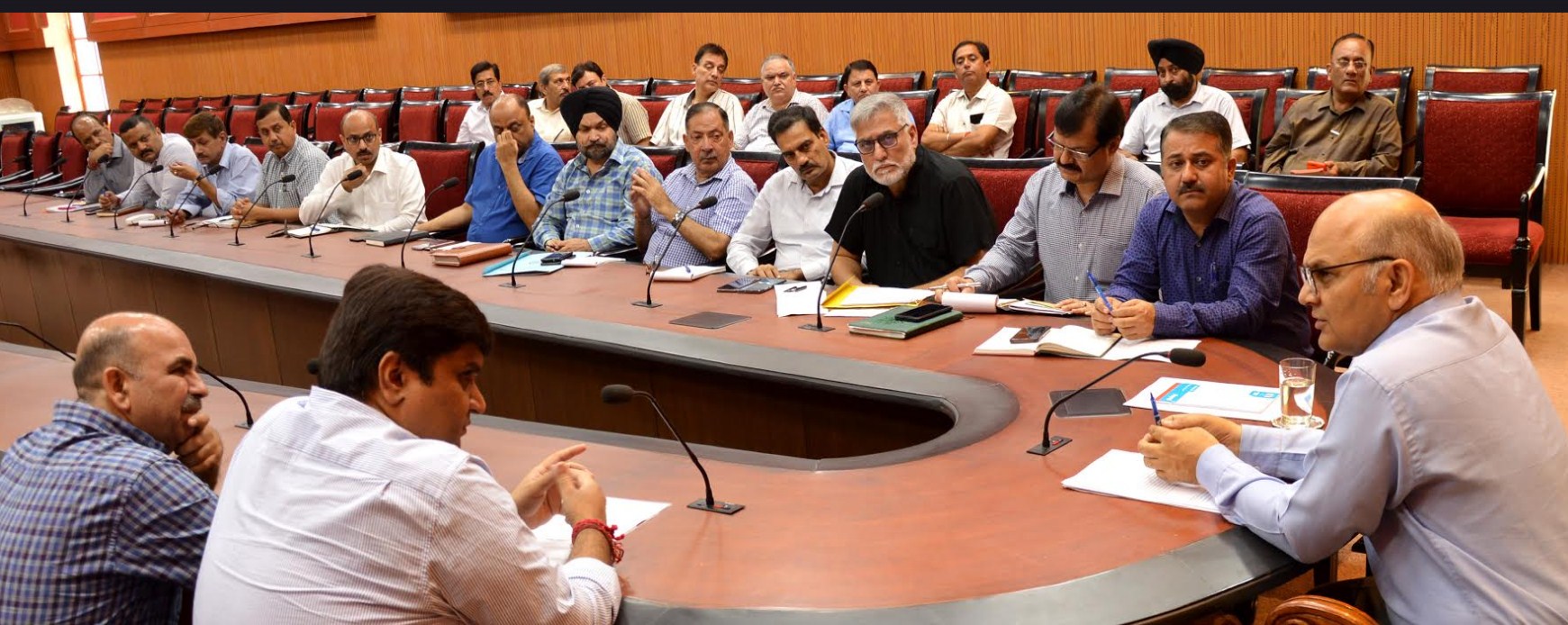 Weekly public hearing: Advisor Sharma meets several delegations, individuals at Jammu