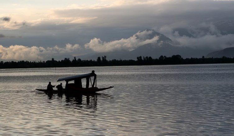 Generally Dry Weather Likely In J&K During Next 24 Hrs: MeT