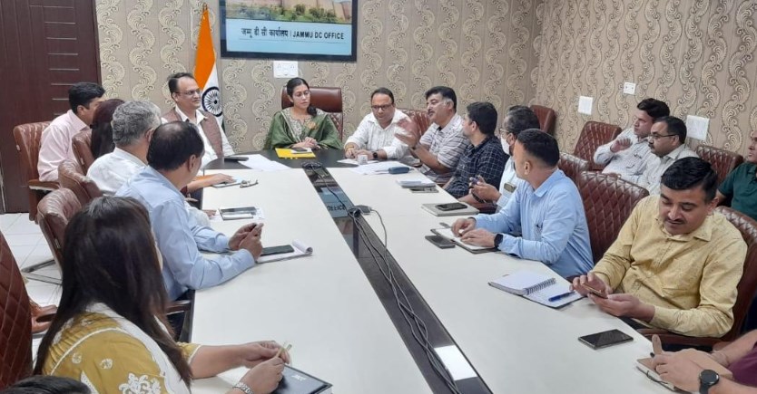 DC Jammu reviews implementation of amnesty scheme for domestic power users