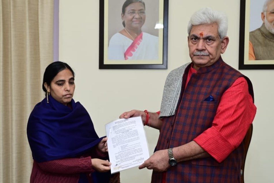 LG Hands Over Appointment Letter To Wife Of Puran Krishan Bhat Killed By Terrorists In Kashmir