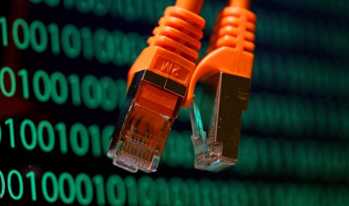 Will verify media reports of LG suggesting restoration of 4G Internet in J&K, Centre tells SC